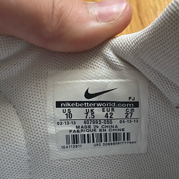 Nike Women’s Court Sneakers - Picture 3 of 6